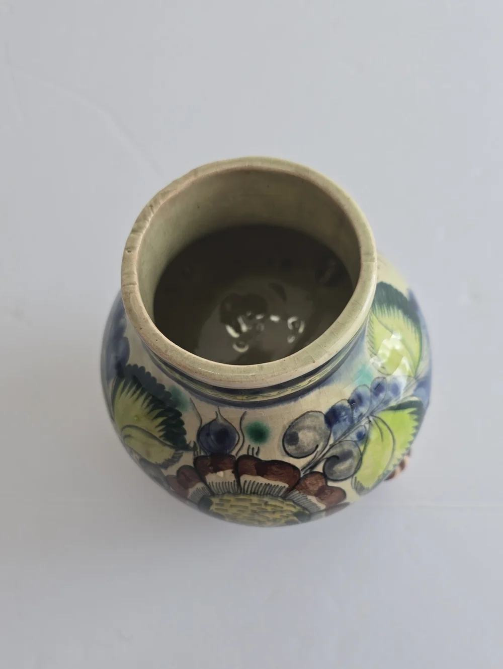 Tonala vintage handpainted